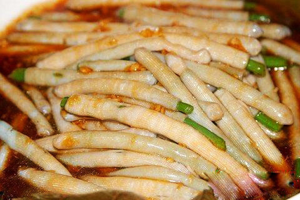 　　圖：炒沙蟲是一道名菜