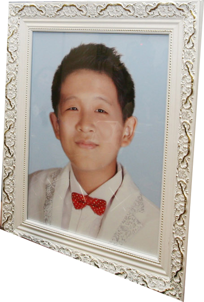 　　圖：十三歲男童張睿霆早前在屯門醫院接受頸椎手術後死亡 資料圖片