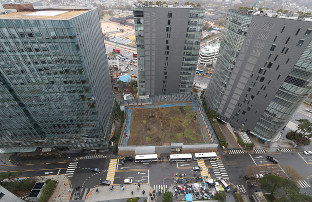 　　圖：日本駐韓國大使館至今未動工 網絡圖片