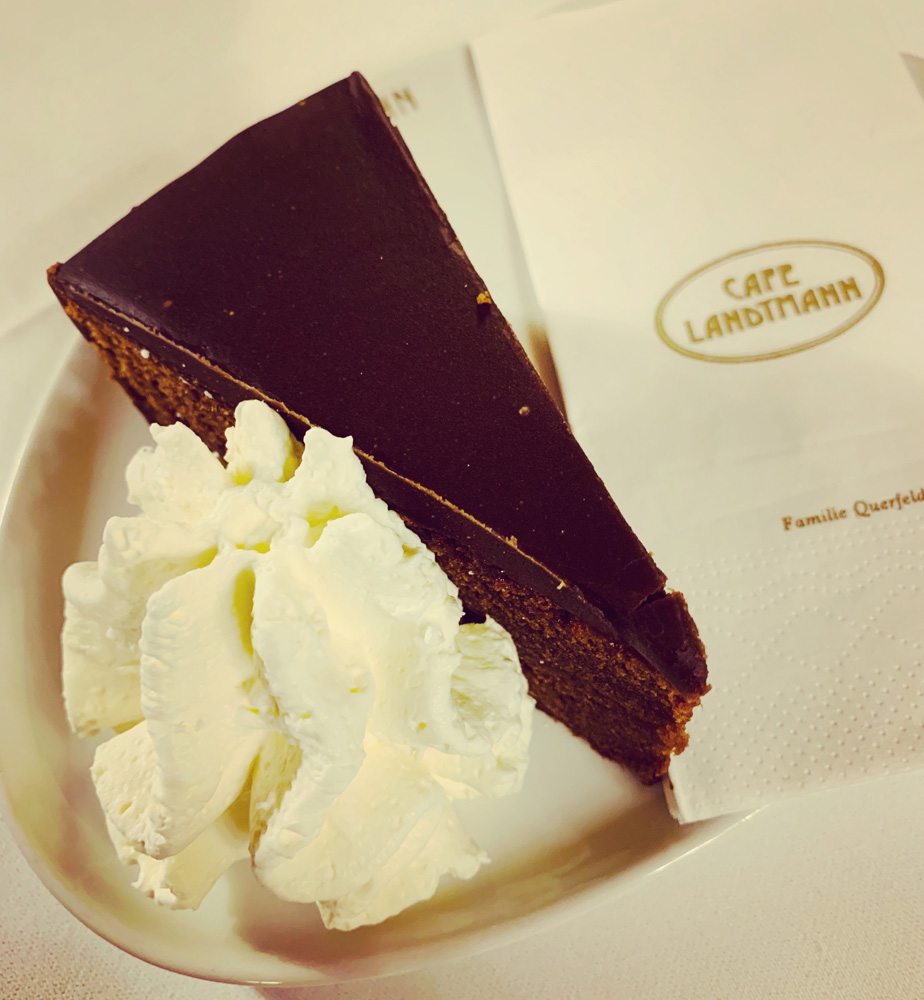 　　圖：奧地利國寶級薩赫蛋糕