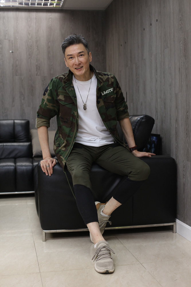 　　圖：胡渭康形容自己是無腳的雀仔