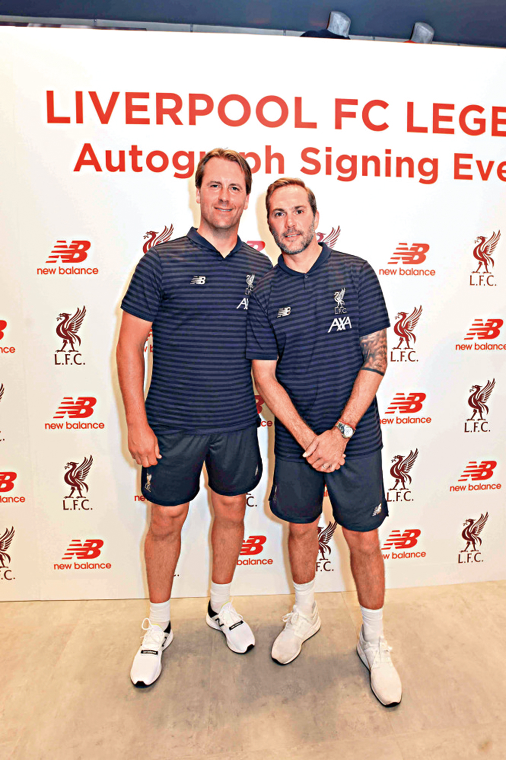 　　圖：利物浦足球名宿韋斯達維特（左）與麥卡迪亞今午將會上陣獻技