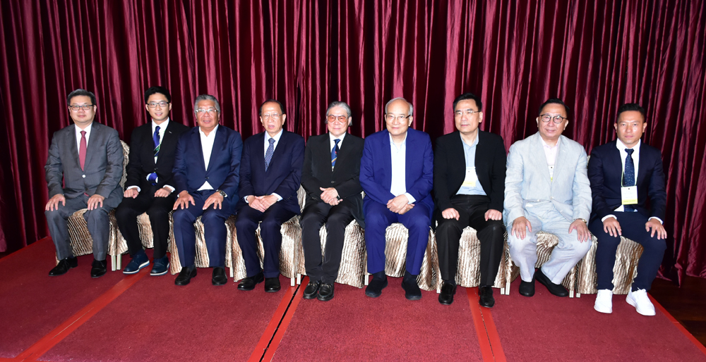 　　圖：足總新一屆管理層合照