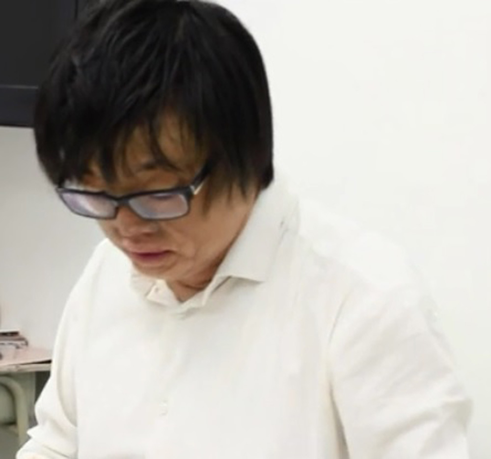 　　圖：張潤衡在報章專欄撰文辱警，被網民狠批為了搞政治忘恩負義