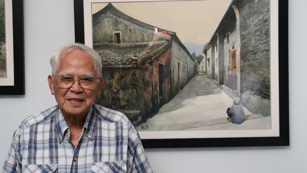 　　圖：半個多世紀來，江啟明走遍香港山川河谷，見證種種變化