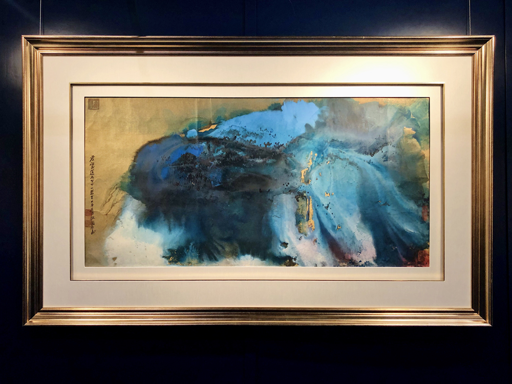 　　圖：《春山雲瀑》於香港蘇富比秋拍預展現場展出\大公報記者黃璇攝