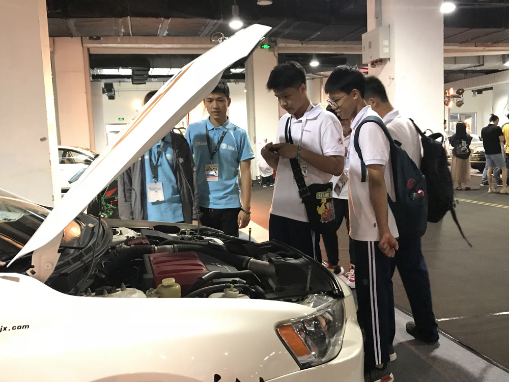 　　圖：中國汽車行業的利潤正逐漸從整車銷售的價值鏈前端向價值鏈的後端轉移