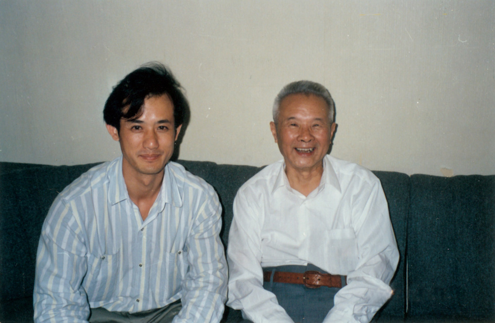 　　圖：一九九四年十月十一日胡績偉（右）與本文作者／作者供圖