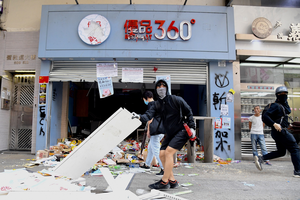 　　圖：本港暴力衝擊和破壞持續，導致安全城市排名下滑
