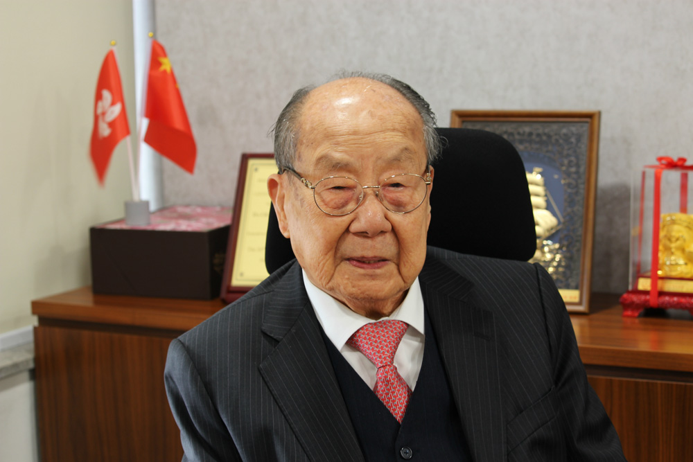 　　圖：陳偉南年過百歲依然精神矍鑠