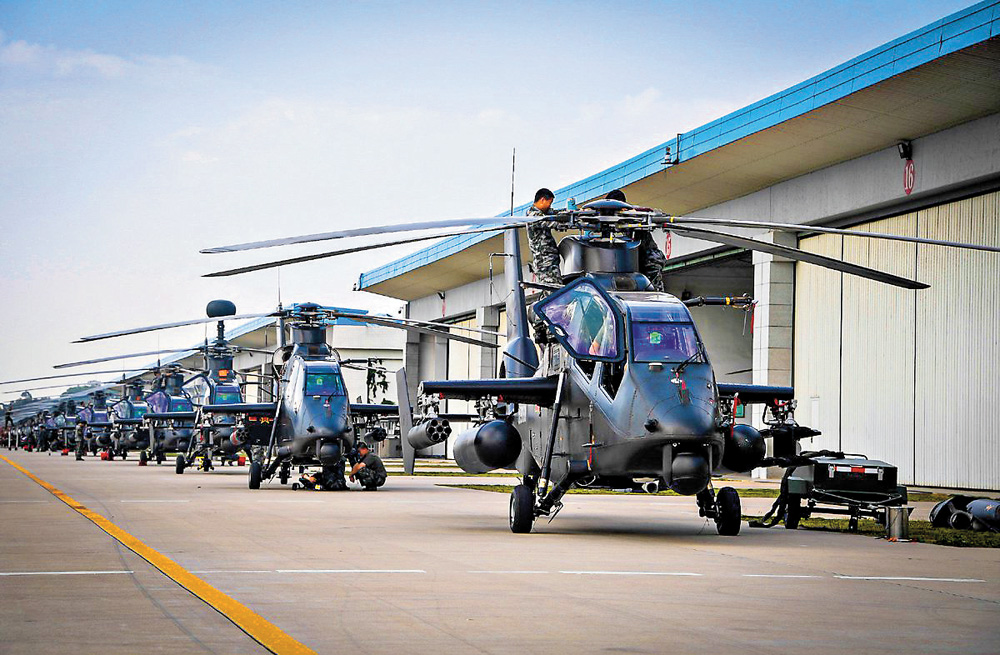 　　圖：安裝了毫米波雷達的「長弓版」直-19（前起第三架）首次出現/網絡圖片