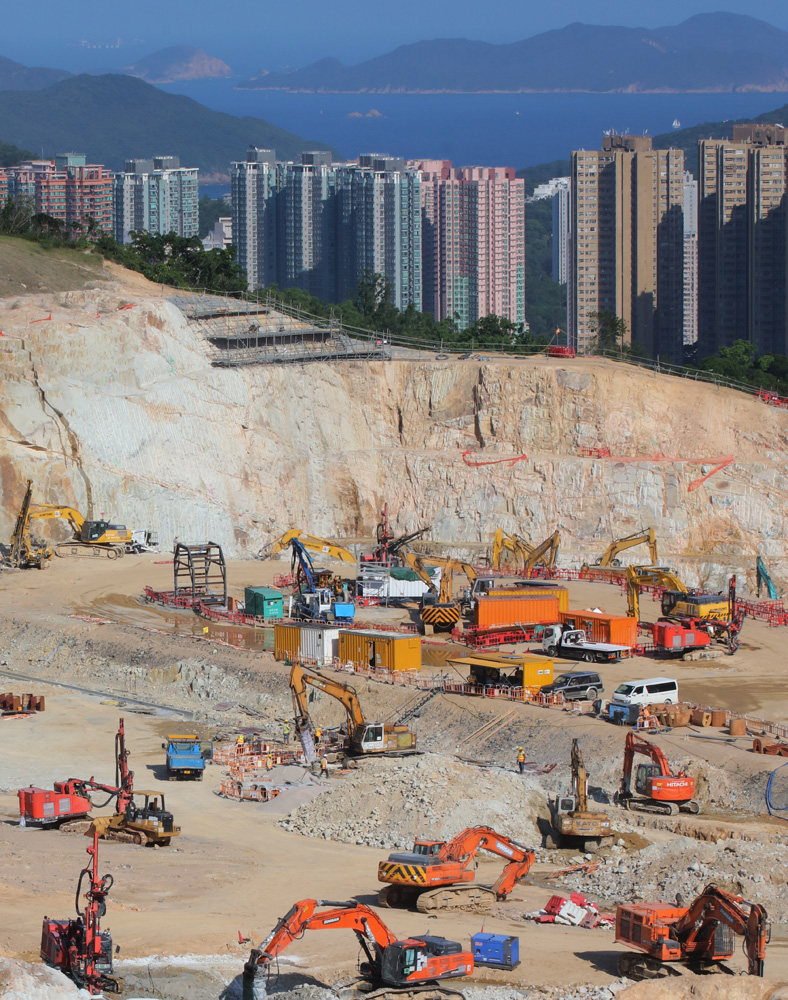 　　圖：安達臣道前石礦場一幅政府、機構及社區用地，擬興建集室內運動場、停車場、社福及長者設施於一身的大樓