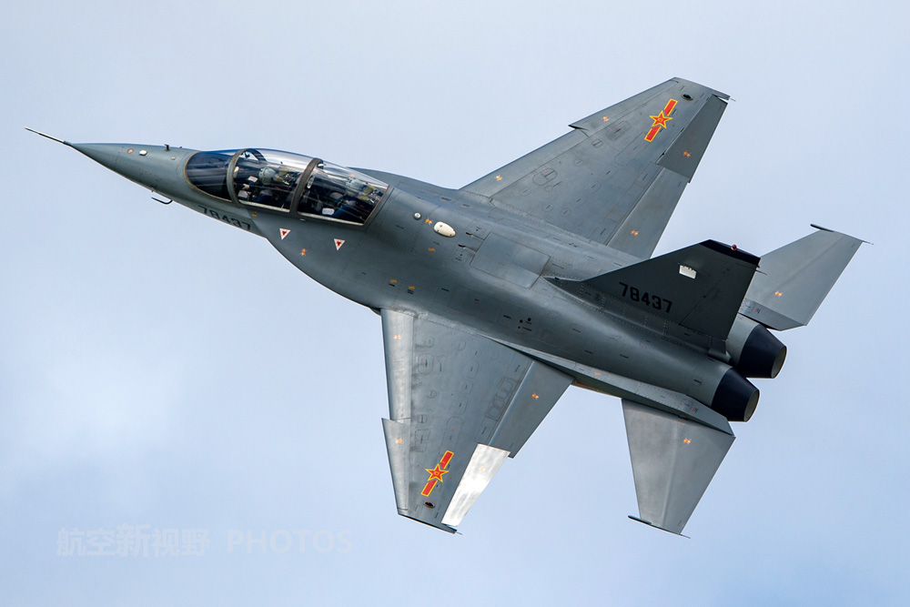 　　圖：教-10是目前空軍最先進的教練機，採用典型第三代戰鬥機的氣動布局\資料圖片