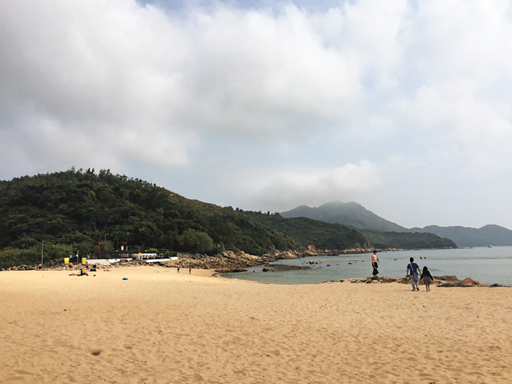 　　圖：洪聖爺灣泳灘