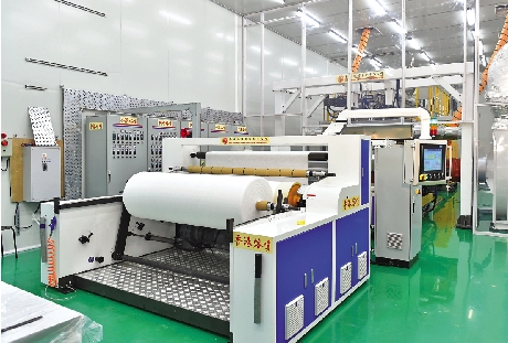 　　圖：熔噴布機曾搶到2500萬元，黃特平斥資4000萬元購入兩部