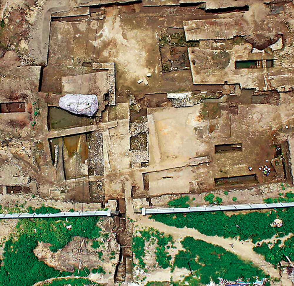 　　圖：汗王宮遺址航拍全景