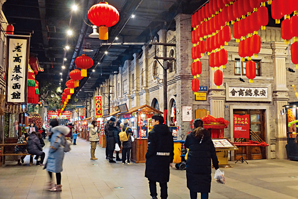 　　圖：安東老街重現丹東百年文化生活