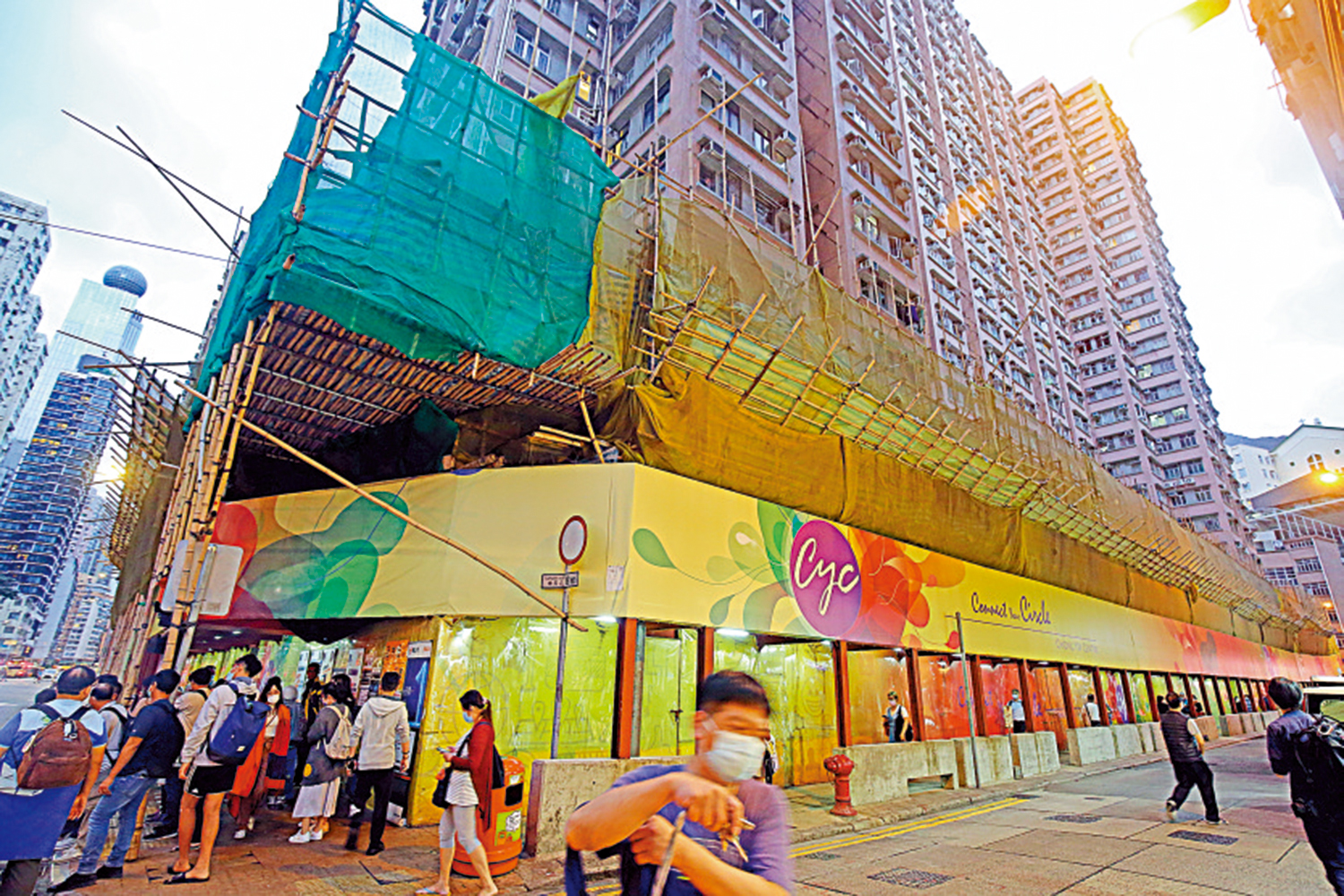 　　圖：確診男工程管工每周有兩、三日會到德輔道西創業商場的地盤工作 大公報記者馬丁攝