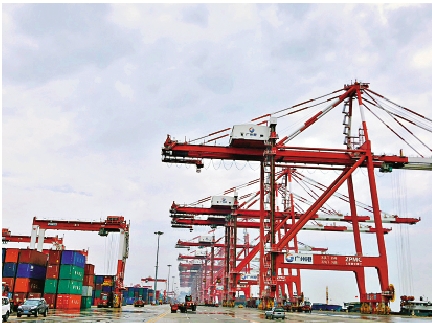 　　圖：廣州港牽手海南自貿港打造「物流供應鏈新通道」。圖為廣州港\大公報記者方俊明攝