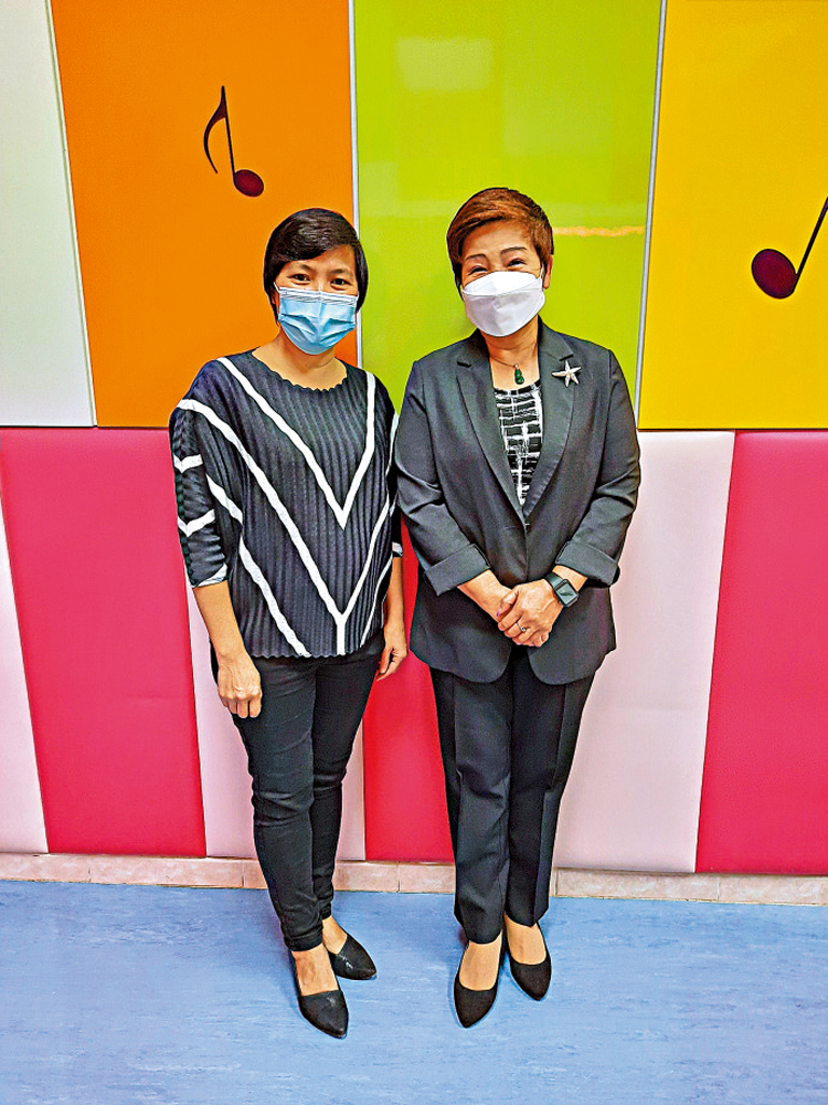 　　圖：蔡麗芳（左）和林翠玲校長（右）都支持中港澳幼兒園締結「姊妹園」