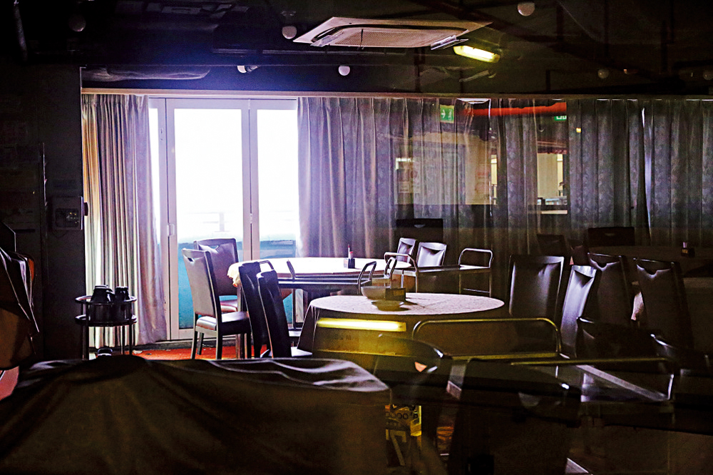 　　圖：邨內食肆大部分都停業