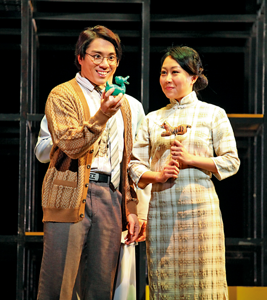 　　圖：中英劇團二○一八年以林亮奮鬥故事為藍本創作話劇《黃色小鴨》劇照