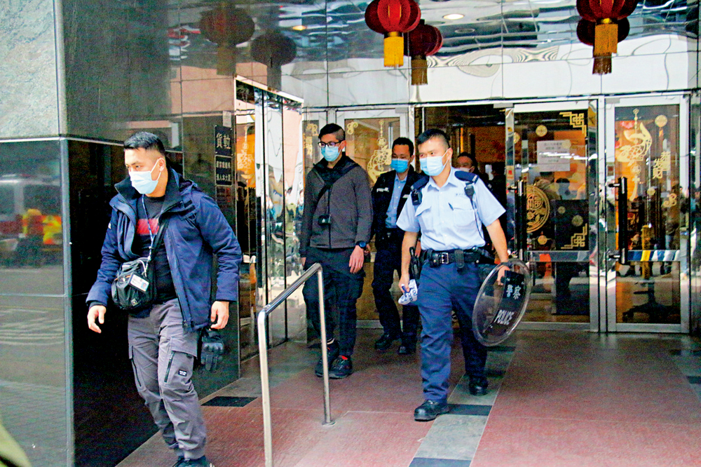 　　圖：觀塘創業街發生交易虛擬貨幣劫案，大批警員到場調查。\大公報突發組攝