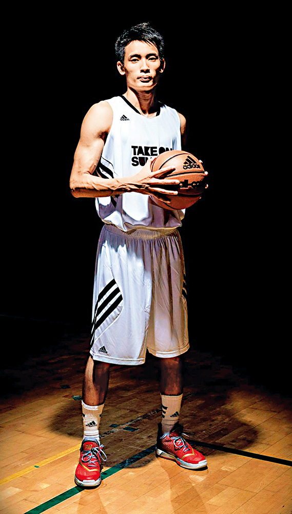 　　圖：吳嘉軒效力甲一籃球隊遊協。