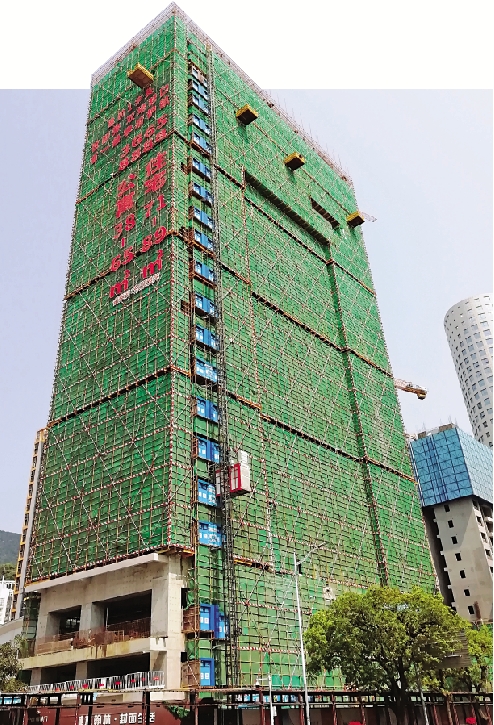 　　圖：中房翰林門臨近地鐵8號線和沙頭角口岸，受到許多港人的青睞紛紛前來購買。