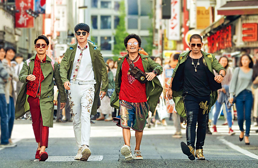 　　圖：妻夫木聰（左起）、劉昊然、王寶強及Tony Jaa在《唐人街探案3》裏合作。
