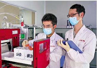 　　圖：大灣區一家生物醫藥企業實驗室。\大公報記者盧靜怡攝