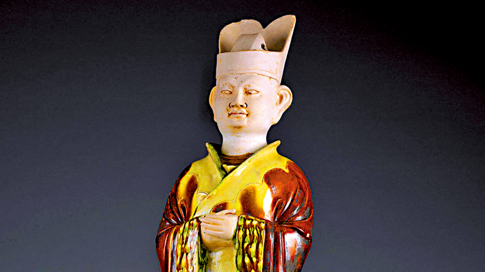 　　圖：唐朝將軍劉庭訓陪葬品唐三彩文官俑（局部）。\資料圖片