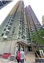 　　圖：何文田邨逸文樓發生奪命火警。\大公報突發組攝