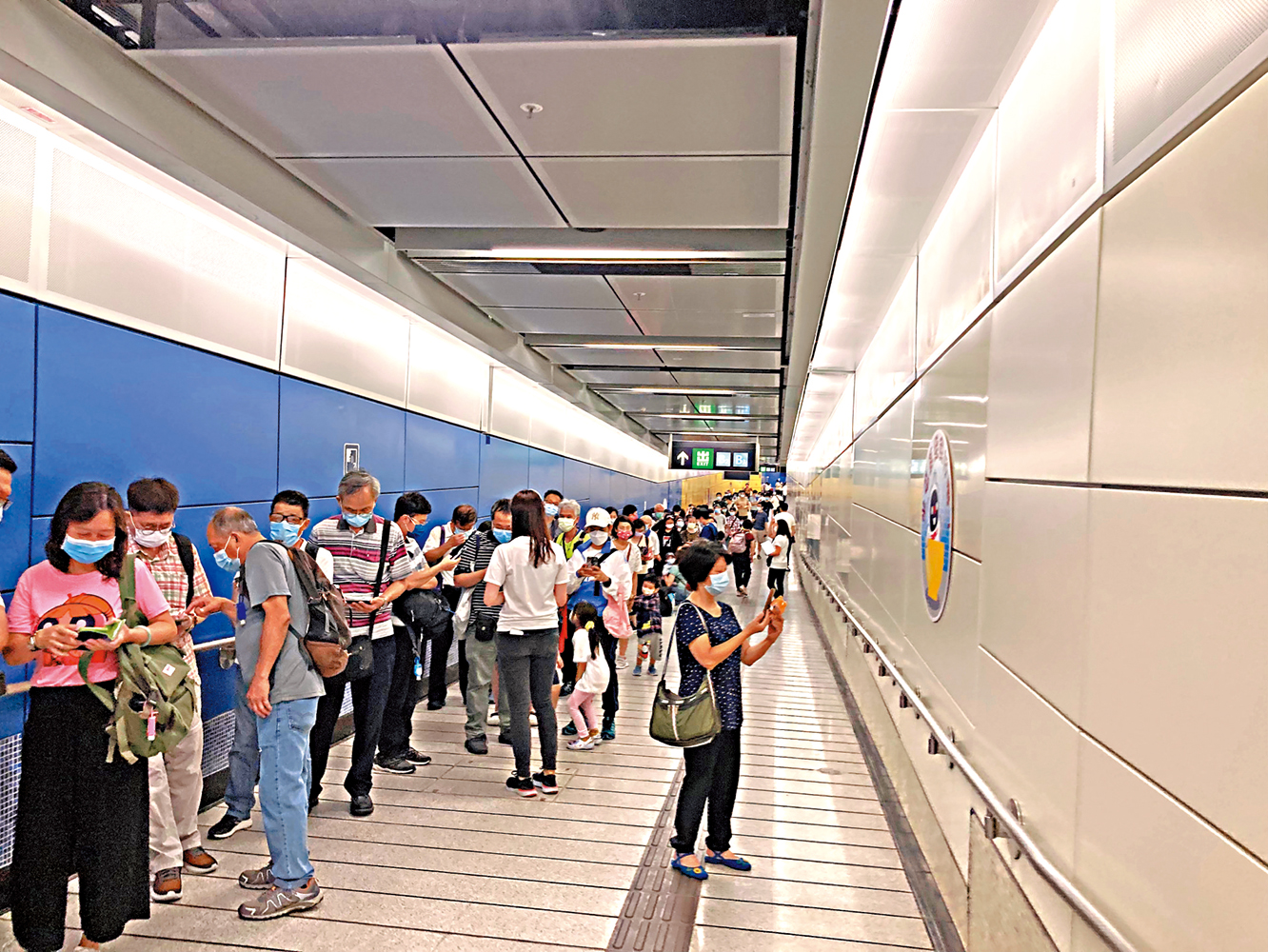 　　圖：宋皇臺站開放參觀，全日吸引逾三千名市民到場遊覽。\大公報記者陳詠韶攝