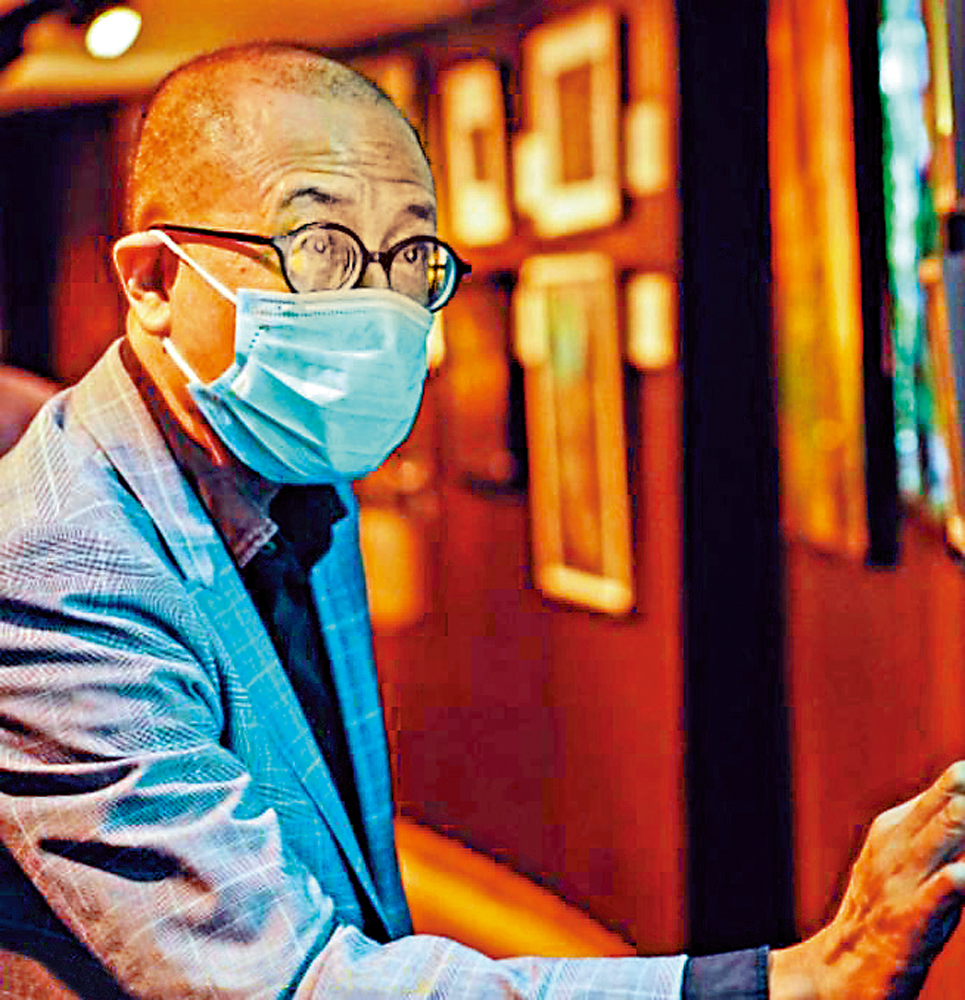 　　圖：嚴秉泉退休後決定重拾兒時的藝術夢。