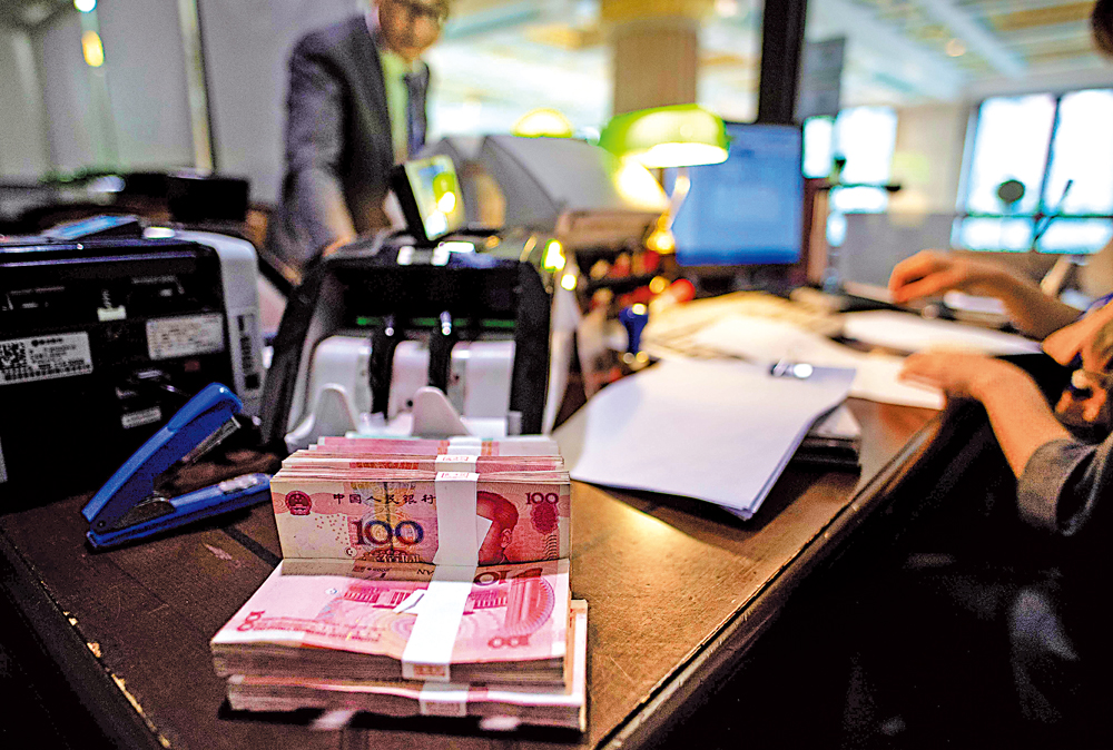 　　圖：分析認為，南向通有助於鞏固香港連接內地與國際市場的樞紐地位，加強離岸市場與在岸市場的良性互動，共同推動人民幣國際化發展。\資料圖片