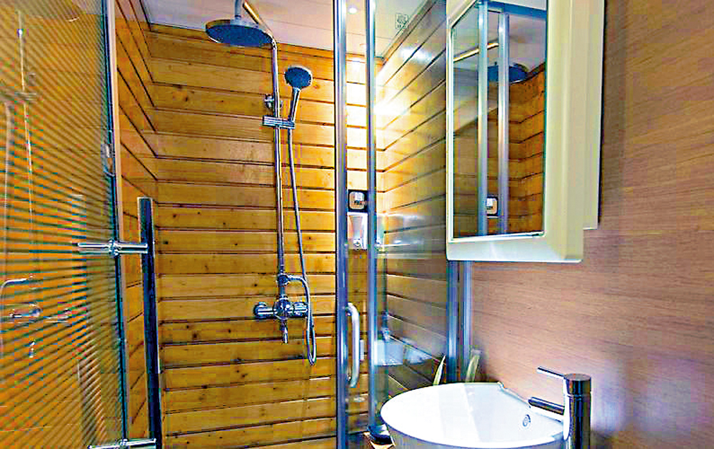 　　圖：油麻地紅茶館有浴室洗手盆的兩個樣本驗出呈陽性。