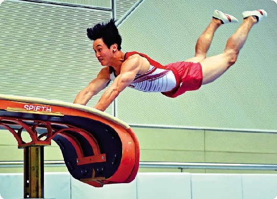 　　圖：石偉雄苦練「李世光跳」及「李世光跳2」兩組參賽動作。