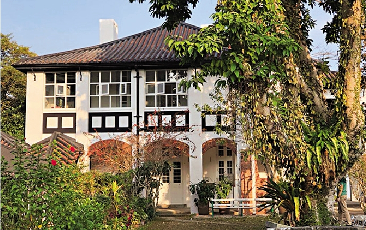 　　圖：元洲仔島上建築。 資料圖片