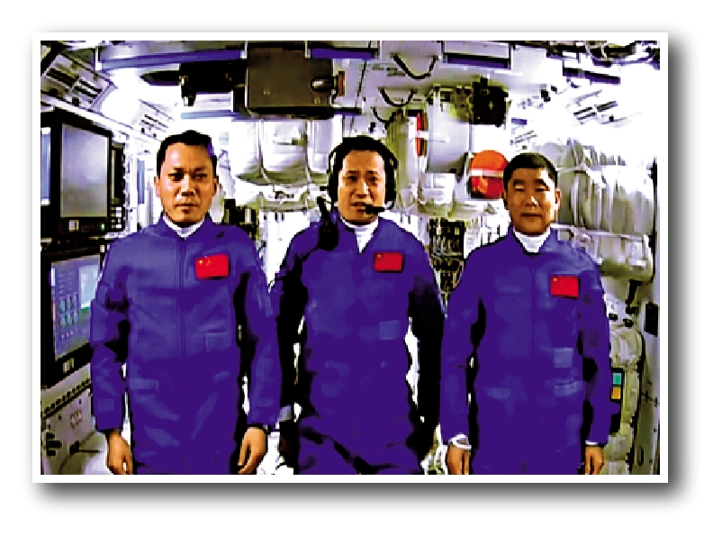 　　圖：三名在軌工作的航天員將於9月3日，在天宮空間站與香港青少年進行實時「天地對話」，並回答徵集到的問題。