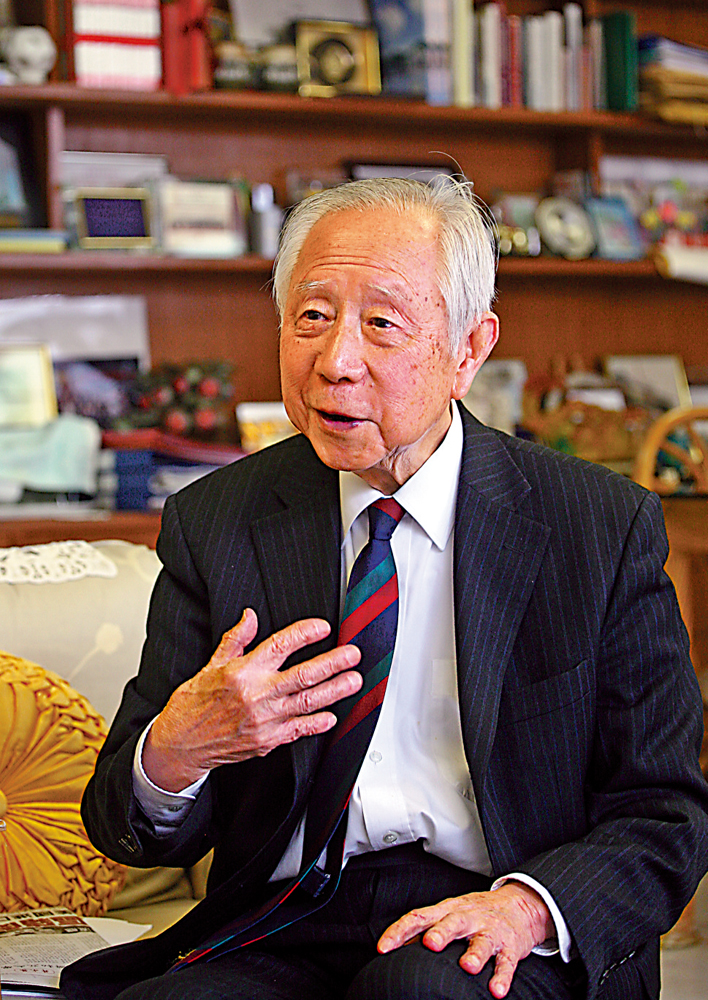 　　圖：胡鴻烈貢獻一生作育英才，只為對青年對國家有所交代。