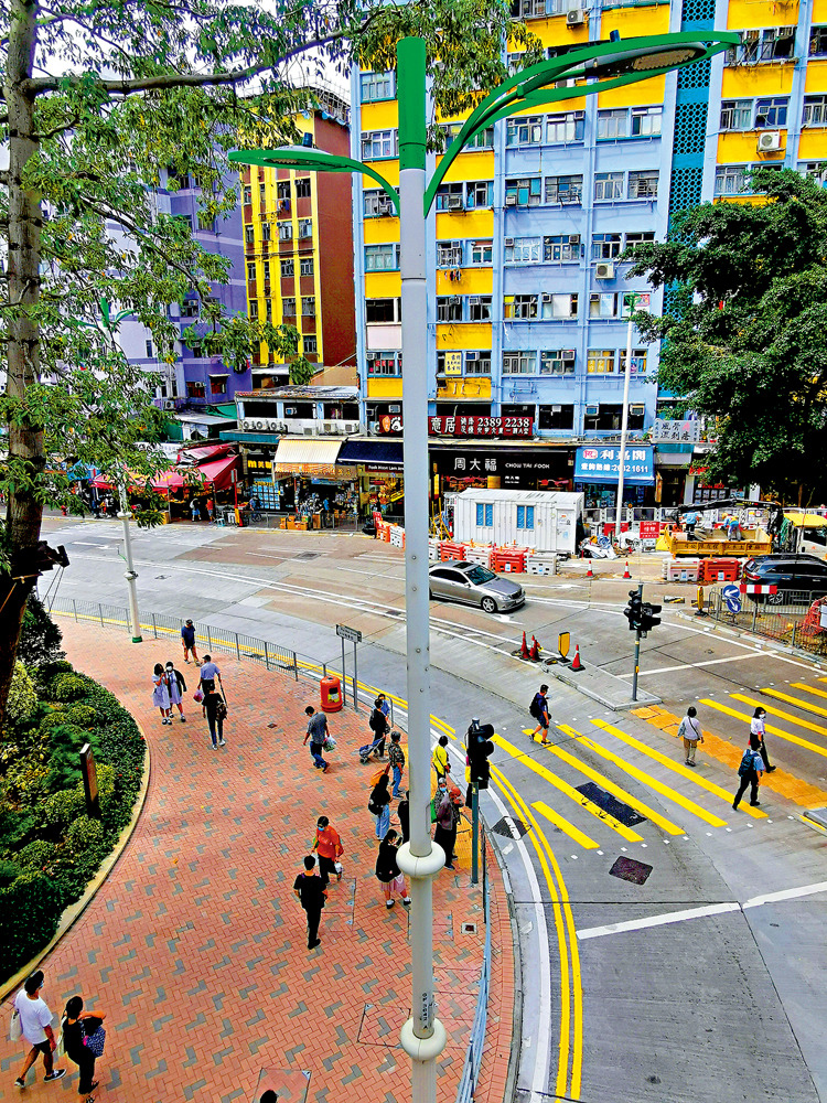 　　圖：立法會議員和工程學專家都贊成盡快恢復智慧燈柱的拍攝功能，並建議政府考慮在治安黑點和重要公共場所逐步建立有人工智能的天眼系統。