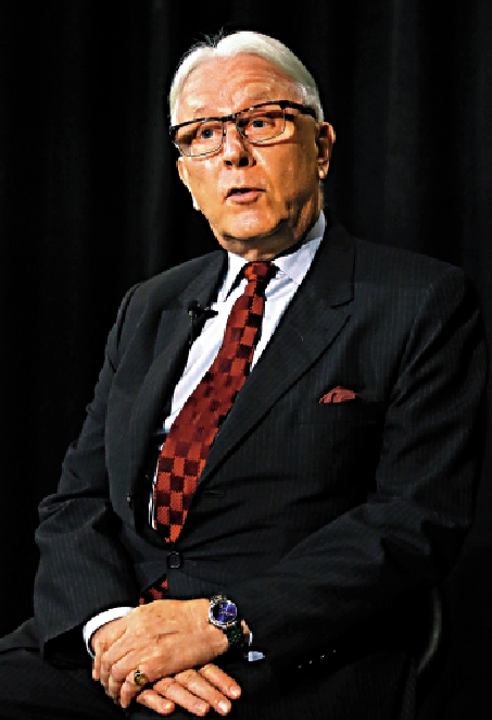 　　圖：長居香港已有四十三年，江樂士對香港有濃厚感情，指「香港為我帶來家庭、朋友和刺激的事業」。