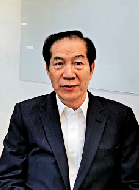 　　圖：盧文端認為，特區政府必須以戰時思維，制定周全的抗疫方案。