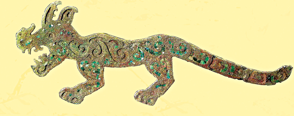 　　圖：三星堆「嵌綠松石銅虎」。