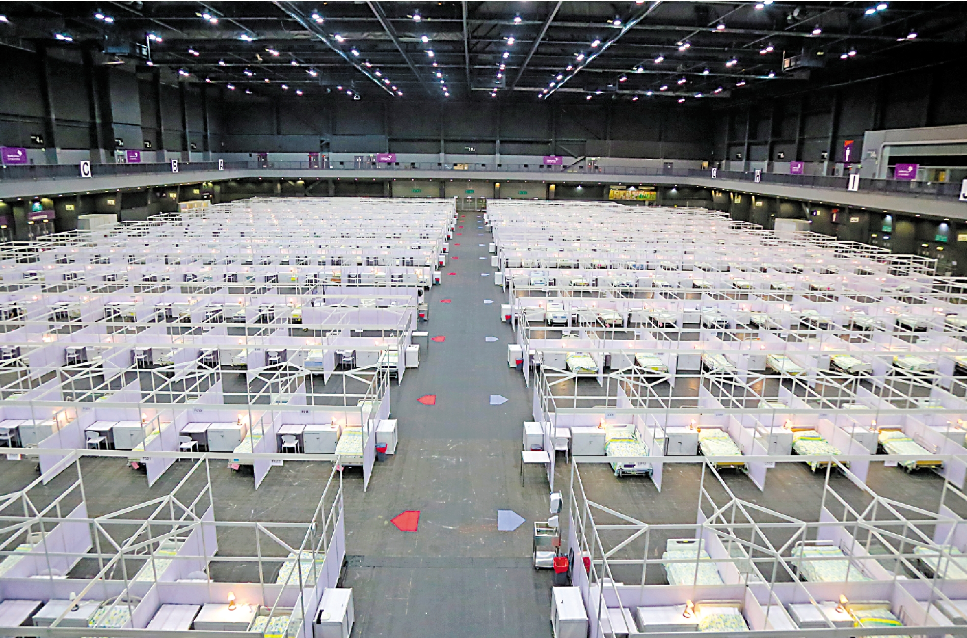 　　圖：近期連環爆出問題的亞博館檢疫隔離設施，其中兩個由社署管理的場館將於四月底閉館。