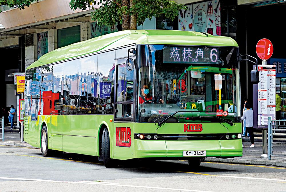 　　圖：九巴引入的新電動單層巴士，昨起行走6號巴士線。