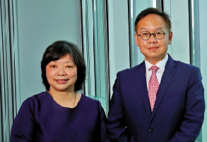 　　圖：吳紀嬅（左）希望政府協助業界成立行業協會，胡志遠（右）認為在中醫藥研究方面兩地有很大合作空間。
