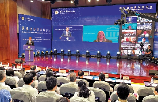 　　圖：18日，中山大學附屬第一醫院聯合美國哈佛醫學院教學醫院Brigham and Women's Hospital（BWH）在廣州舉辦醫院高質量發展論壇。\大公報記者盧靜怡攝