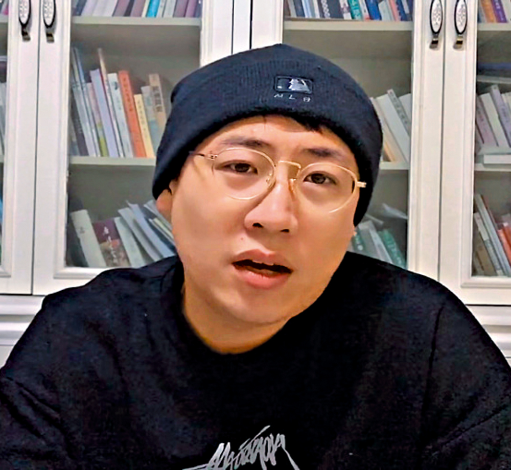 　　圖：視頻作者「衣戈猜想」曾是一名歷史老師。\視頻截圖